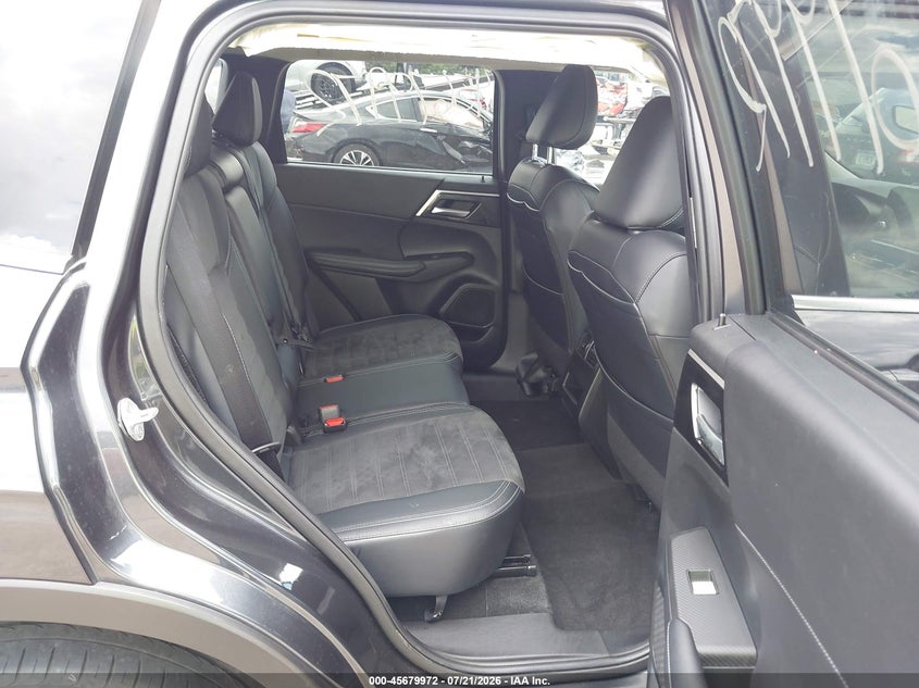 2024 Mitsubishi Outlander VIN JA4J3VA81RZ068761 IAAI salvage auction — FRONT END, Salvage Title, sold $6,300 on 2026-08-19 (photo 8)
