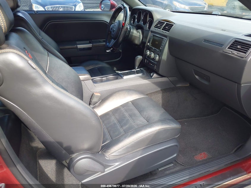 2014 Dodge Challenger VIN 2C3CDYBT9EH310954 IAAI salvage auction — NORMAL WEAR, Salvage (Florida), sold $9,500 on 2026-08-02 (photo 5)