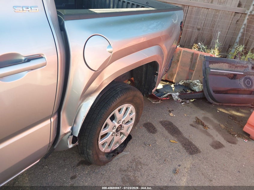 2026 Toyota Tacoma VIN 3TMLB5JN3TM253832 IAAI salvage auction — REAR END, Clear (Texas), sold $18,500 on 2026-07-31 (photo 6)