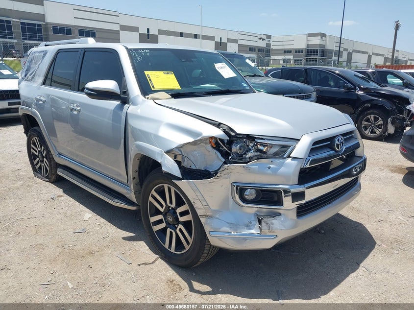 2020 Toyota 4runner VIN JTEBU5JR5L5817832 IAAI salvage auction — FRONT & REAR, Salvage (Texas), sold $11,800 on 2026-07-31 (photo 1)