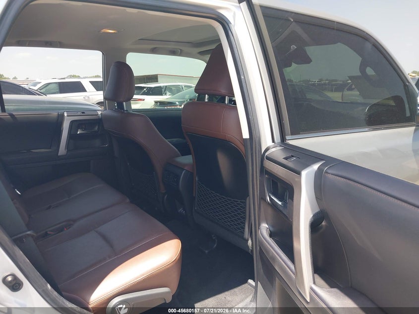 2020 Toyota 4runner VIN JTEBU5JR5L5817832 IAAI salvage auction — FRONT & REAR, Salvage (Texas), sold $11,800 on 2026-07-31 (photo 8)