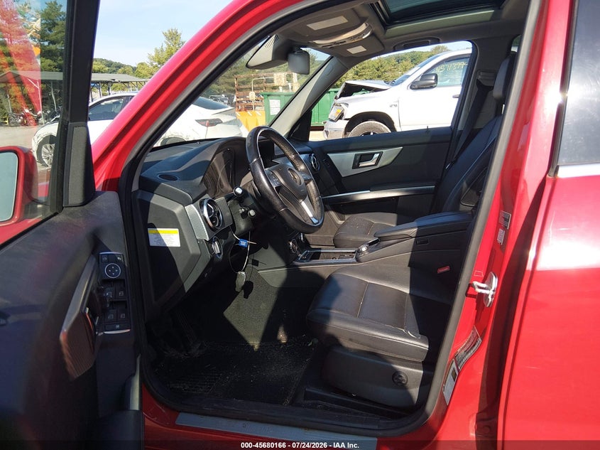 2014 Mercedes-benz Glk-klasse VIN WDCGG8JB4EG280023 IAAI salvage auction — RIGHT SIDE, Salvage Title, sold $2,900 on 2026-08-19 (photo 5)