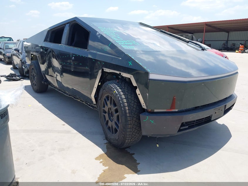 2024 Tesla Cybertruck VIN 7G2CEHED1RA001434 — IAAI salvage auction photo