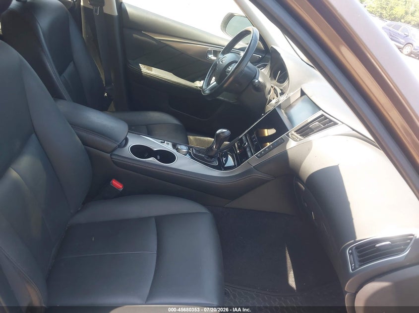 2017 Infiniti Q50 VIN JN1EV7AR7HM831502 IAAI salvage auction — NORMAL WEAR, Clear (Pennsylvania), sold $2,100 on 2026-07-31 (photo 5)