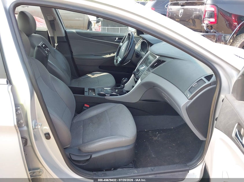 2013 Hyundai Sonata VIN 5NPEC4AB9DH750137 IAAI salvage auction — NORMAL WEAR, Original (Ohio), sold $1,125 on 2026-07-30 (photo 5)