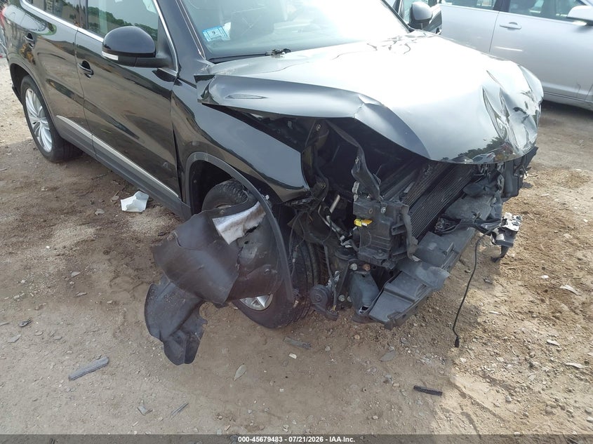 2014 Volkswagen Tiguan VIN WVGBV3AX9EW562762 IAAI salvage auction — FRONT END, Salvage Title, sold $425 on 2026-08-14 (photo 6)