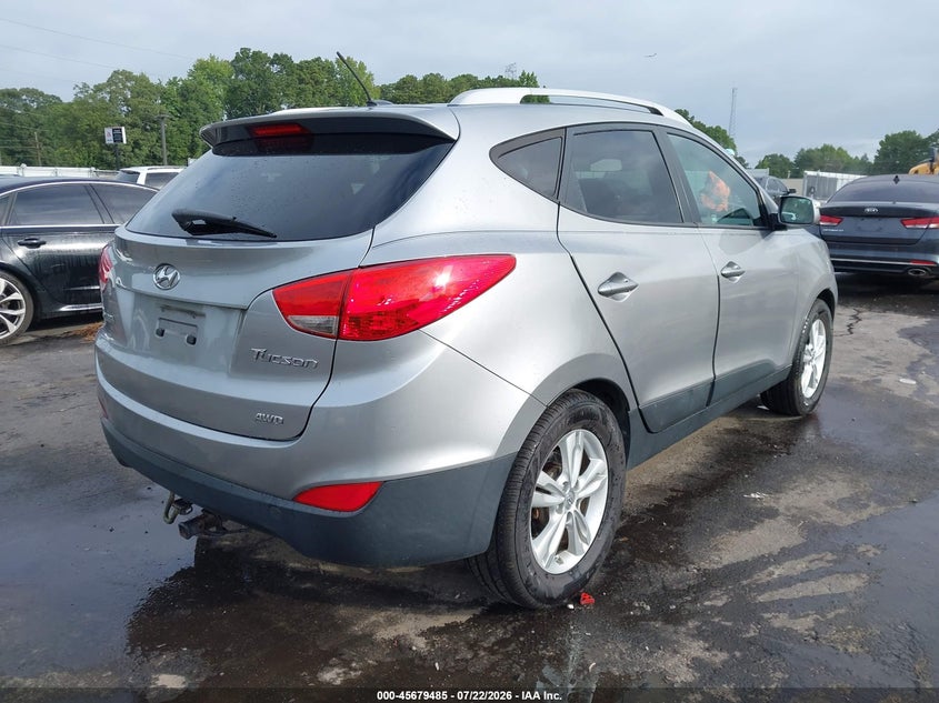 2013 Hyundai Tucson VIN KM8JUCAC6DU731805 IAAI salvage auction — NORMAL WEAR, Clear (Georgia), sold $825 on 2026-07-29 (photo 4)