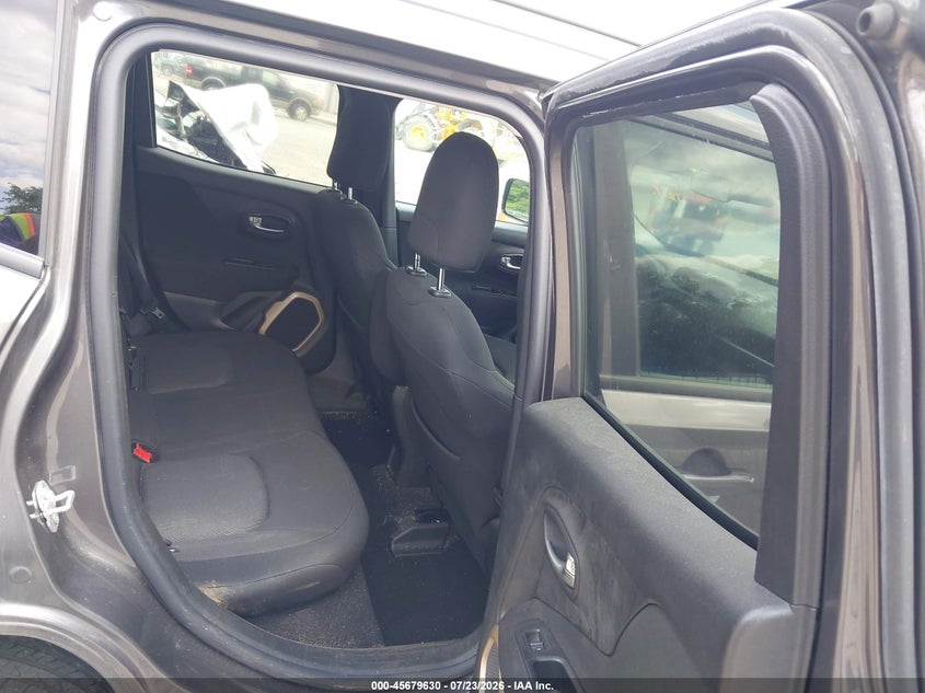 2017 Jeep Renegade VIN ZACCJBBBXHPE63581 IAAI salvage auction — LEFT SIDE, Wait Title, sold $2,450 on 2026-08-18 (photo 8)