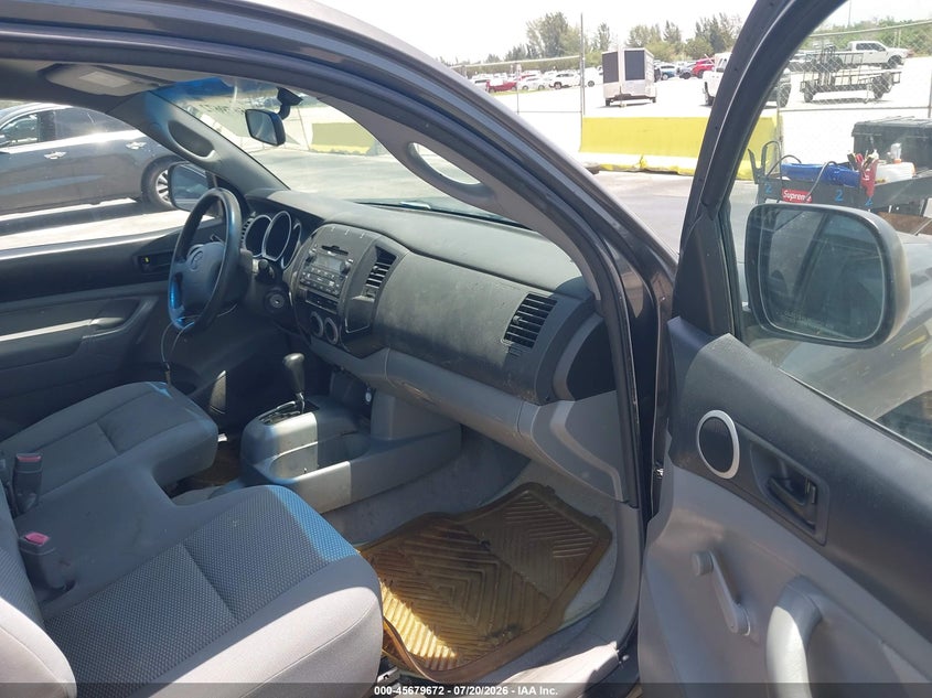 2010 Toyota Tacoma VIN 5TENX4CN8AZ690095 IAAI salvage auction — NORMAL WEAR, Clear (Florida), sold $2,050 on 2026-07-23 (photo 5)
