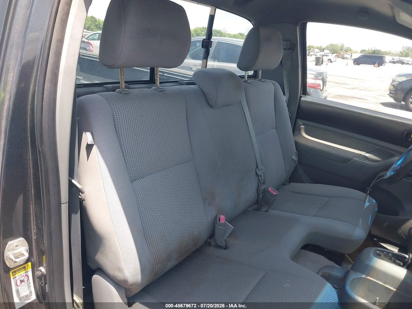 2010 Toyota Tacoma VIN 5TENX4CN8AZ690095 IAAI salvage auction — NORMAL WEAR, Clear (Florida), sold $2,050 on 2026-07-23 (photo 8)