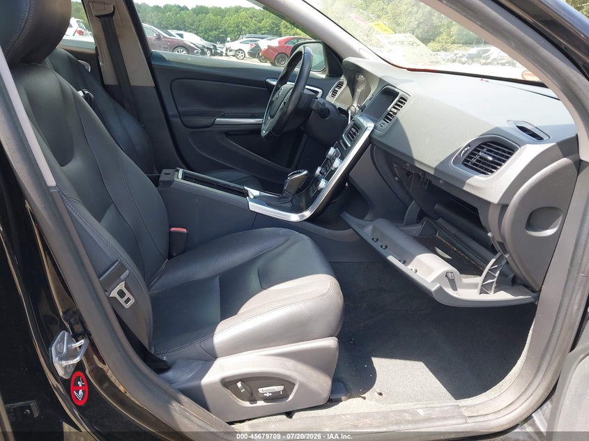 2016 Volvo S60 VIN YV126MFK2G2397002 IAAI salvage auction — FRONT END, Salvage Title, sold $1,400 on 2026-08-23 (photo 5)