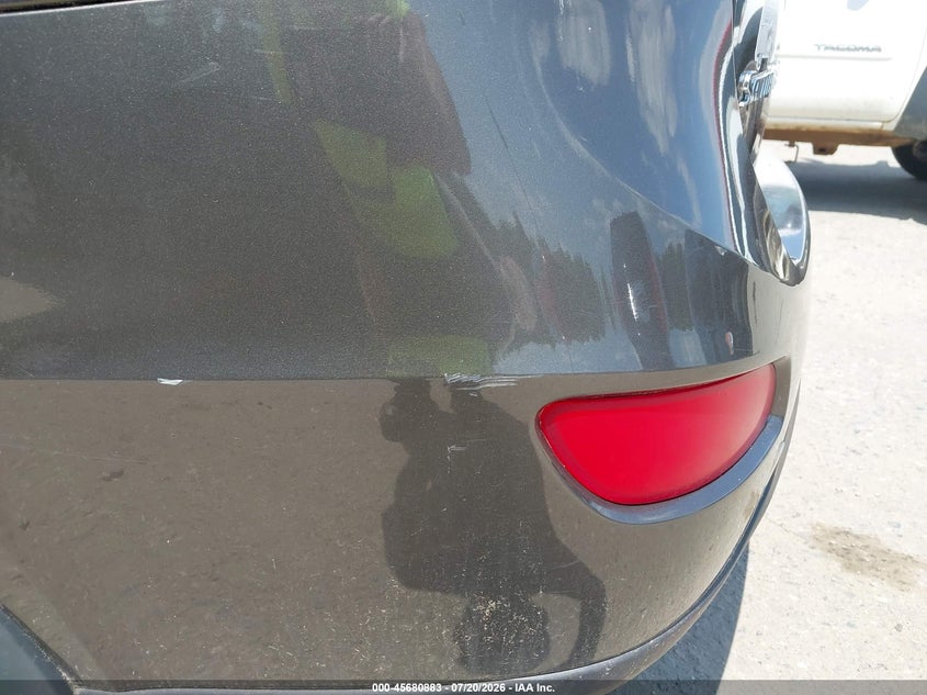 2012 Hyundai Santa fe VIN 5XYZKDAG6CG135972 IAAI salvage auction — NORMAL WEAR, Original (Maine), sold $25 on 2026-07-27 (photo 6)