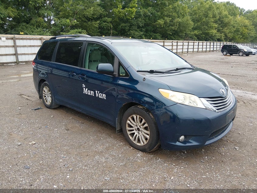 2012 Toyota Sienna VIN 5TDYK3DCXCS236059 IAAI salvage auction — NORMAL WEAR, Clear (New York), sold $25 on 2026-07-29 (photo 1)