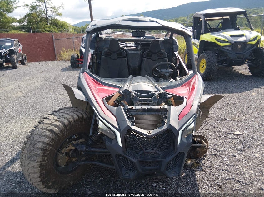 2025 Can-am/ brp Maverick VIN 3JBVGAY49SE000302 IAAI salvage auction — LEFT FRONT, Salvage (Pennsylvania), sold $7,400 on 2026-09-01 (photo 5)
