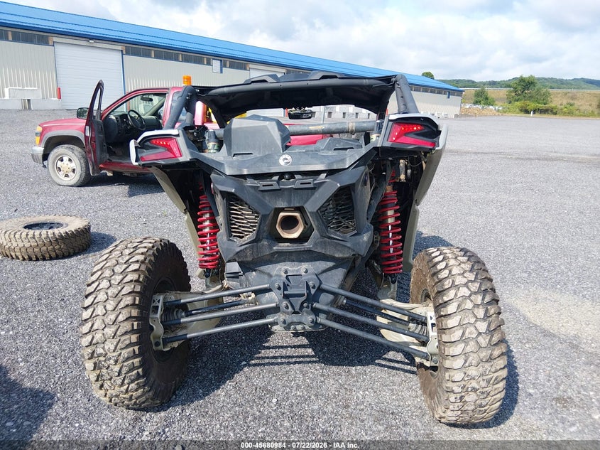 2025 Can-am/ brp Maverick VIN 3JBVGAY49SE000302 IAAI salvage auction — LEFT FRONT, Salvage (Pennsylvania), sold $7,400 on 2026-09-01 (photo 6)