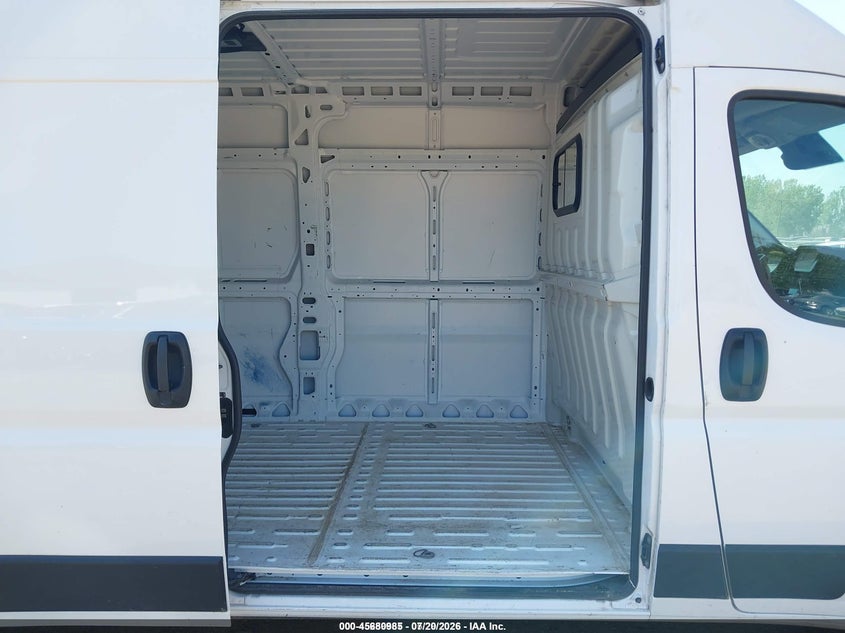 2025 Ram Promaster 3500 VIN 3C6MRVHG9SE546349 IAAI salvage auction — NORMAL WEAR, Enterprise Vehicles Clear Only (New York), sold $13,000 on 2026-07-23 (photo 8)