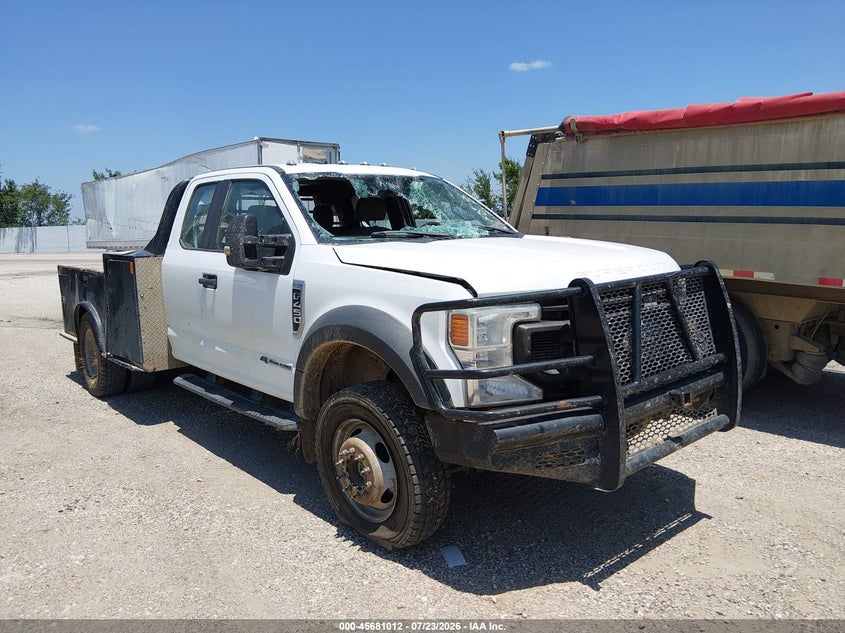 2022 Ford F450 VIN 1FD0X4HT4NEE82074 — IAAI salvage auction photo