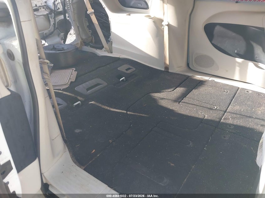2020 Chrysler Pacifica VIN 2C4RC1GG0LR144150 IAAI salvage auction — REAR END, Salvage Title, sold $2,500 on 2026-08-23 (photo 8)