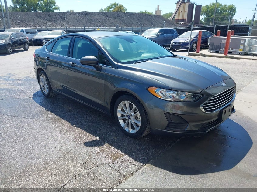 2019 Ford Fusion VIN 3FA6P0LU9KR274164 — IAAI salvage auction photo