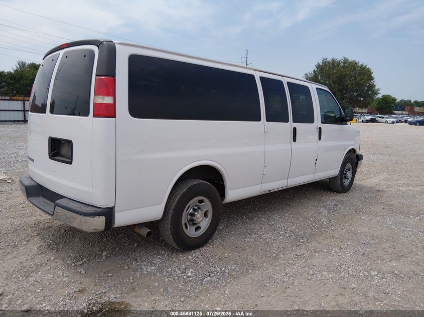 2017 Chevrolet Express 3500 VIN 1GAZGPFG6H1265763 IAAI salvage auction — NORMAL WEAR, Sf97 (Missouri), sold $19,000 on 2026-09-03 (photo 4)