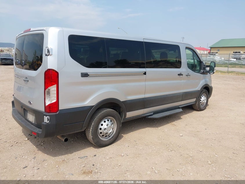2024 Ford Transit-350 VIN 1FBAX9Y84RKB18668 IAAI salvage auction — NORMAL WEAR, Sf97 (South Dakota), sold $12,600 on 2026-09-03 (photo 4)