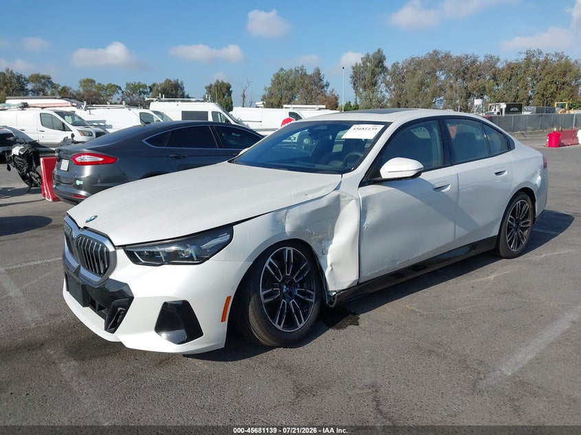 2027 BMW 5er VIN WBA63FJ05VCX81281 IAAI salvage auction — LEFT FRONT, Clear (California), sold $38,750 on 2026-07-29 (photo 2)