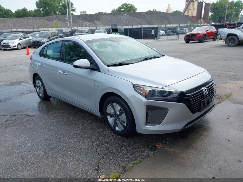 2019 Hyundai Ioniq hybrid VIN KMHC65LC9KU106887 IAAI salvage auction — LEFT & RIGHT, Sf97 (Kansas), sold $10,700 on 2026-09-03 (photo 1)