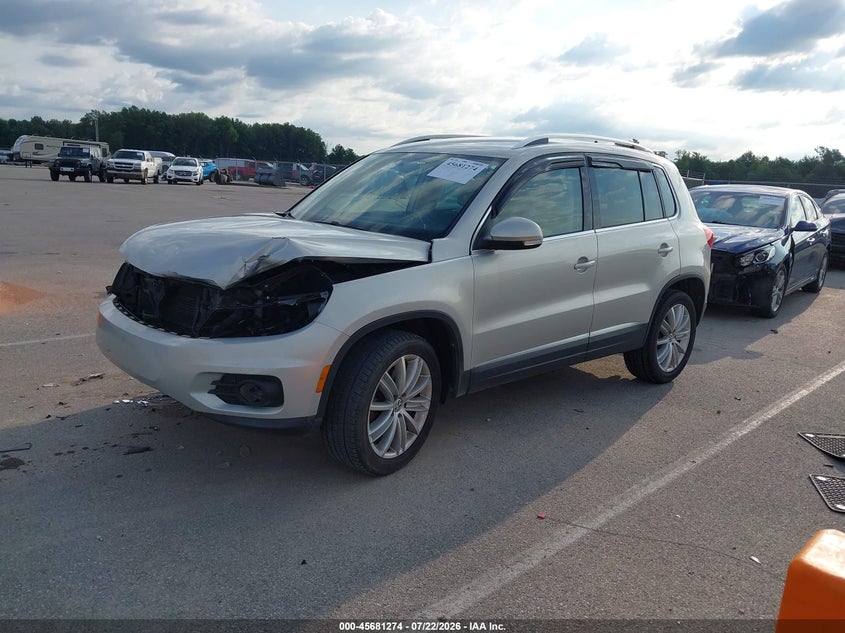 2014 Volkswagen Tiguan VIN WVGAV3AX6EW521422 IAAI salvage auction — FRONT END, Clear (Indiana), sold $25 on 2026-08-19 (photo 2)