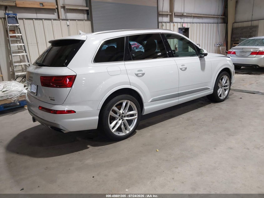 2017 Audi Q7 VIN WA1VAAF76HD046332 IAAI salvage auction — NORMAL WEAR, Clear (South Carolina), sold $1,100 on 2026-07-30 (photo 4)