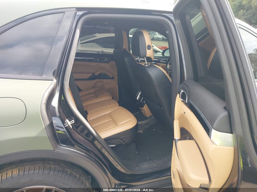 2015 Porsche Cayenne VIN WP1AB2A22FLA56408 IAAI salvage auction — REAR END, Salvage (Georgia), sold $6,200 on 2026-08-22 (photo 8)