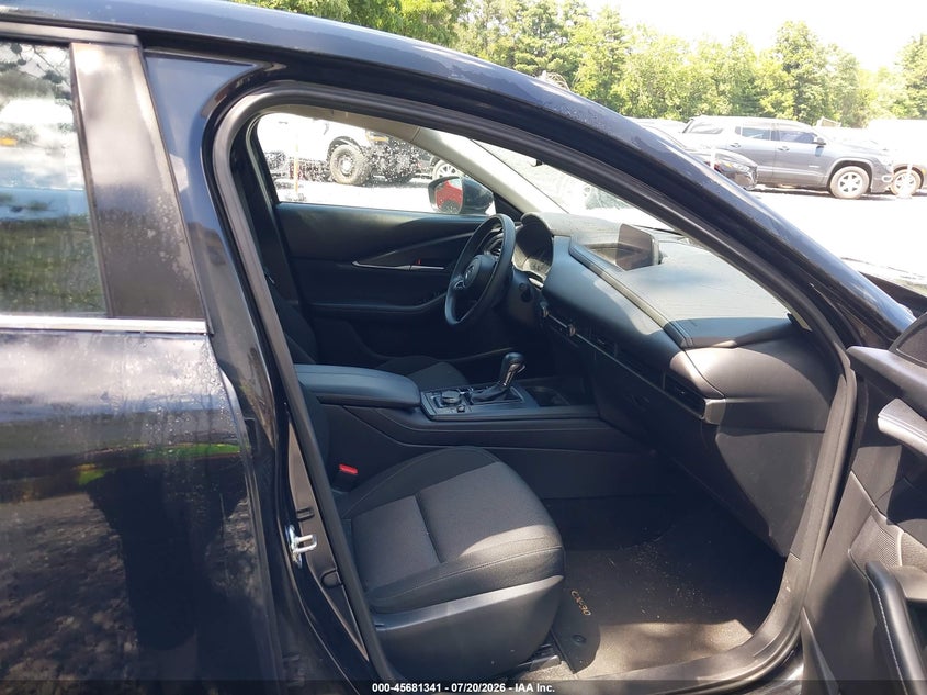 2022 Mazda Cx-30 VIN 3MVDMBALXNM443317 IAAI salvage auction — NORMAL WEAR, Sf97 (New York), sold $11,450 on 2026-08-20 (photo 5)