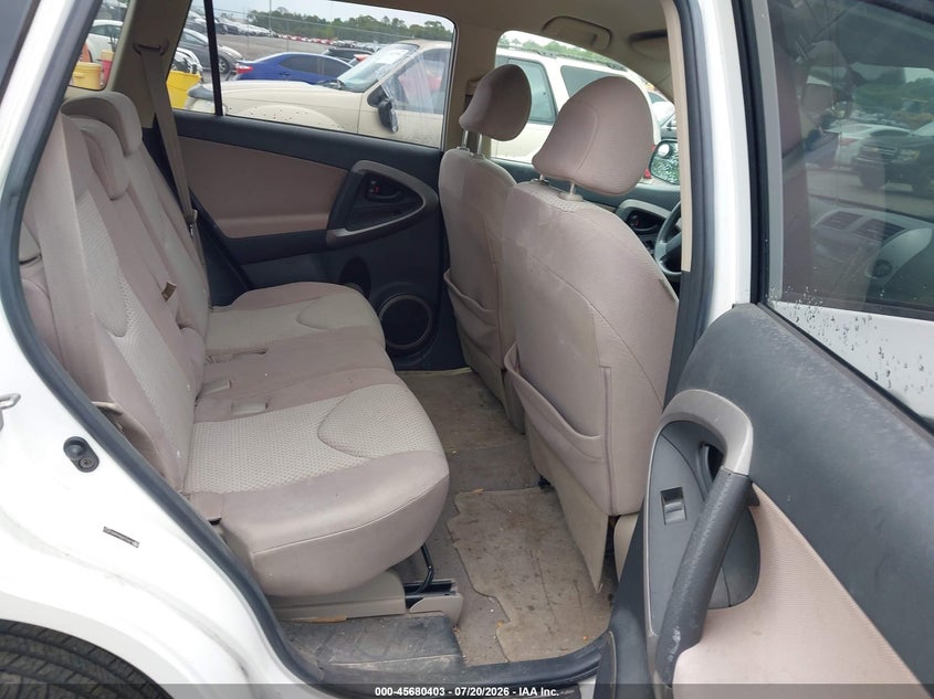 2006 Toyota Rav4 VIN JTMZD33V666004709 IAAI salvage auction — NORMAL WEAR, Clear (Florida), sold $1,200 on 2026-07-23 (photo 8)