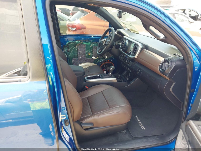 2017 Toyota Tacoma VIN 5TFGZ5AN9HX078212 IAAI salvage auction — LEFT FRONT, Salvage (Texas), sold $10,900 on 2026-07-31 (photo 5)