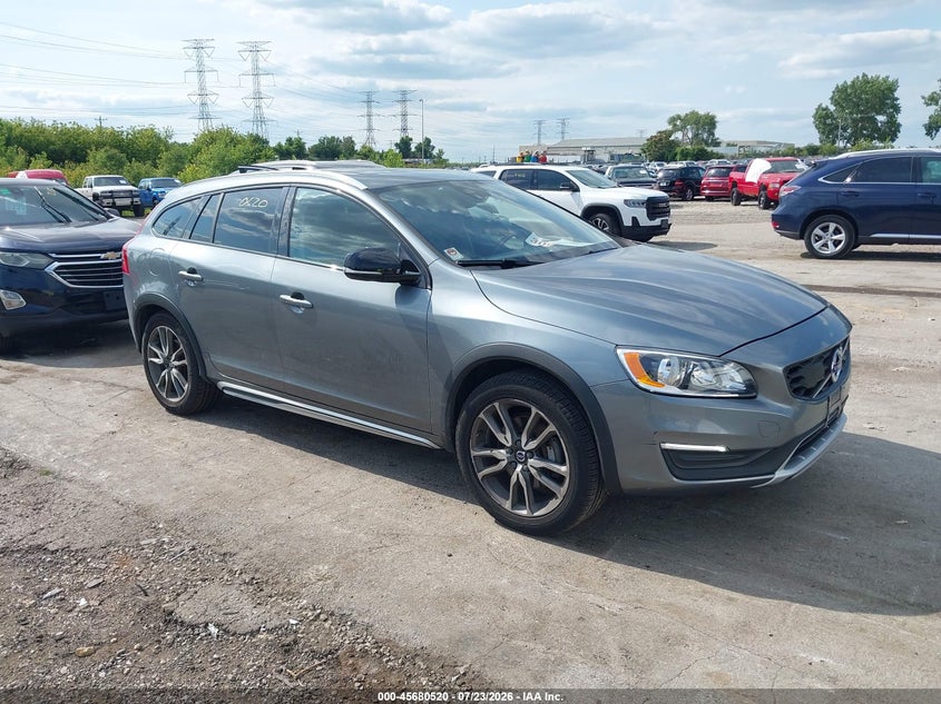 2017 Volvo V60 cross country VIN YV440MWK8H1041089 IAAI salvage auction — UNKNOWN, Salvage Title, sold $4,950 on 2026-08-24 (photo 1)