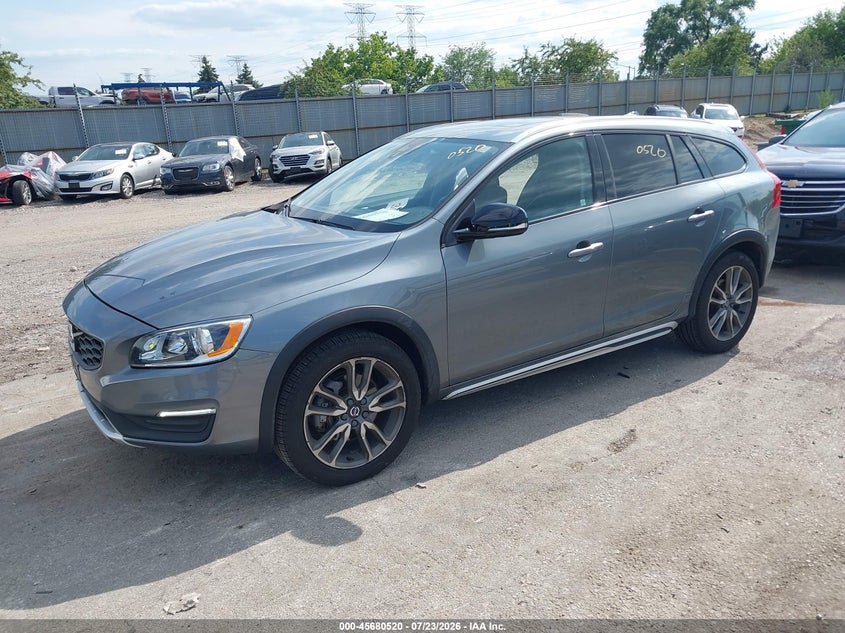2017 Volvo V60 cross country VIN YV440MWK8H1041089 IAAI salvage auction — UNKNOWN, Salvage Title, sold $4,950 on 2026-08-24 (photo 2)