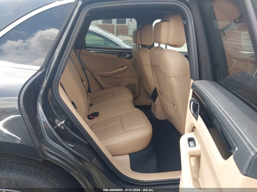 2022 Porsche Macan VIN WP1AG2A56NLB24736 IAAI salvage auction — FRONT END, Salvage Title, sold $24,000 on 2026-09-14 (photo 8)
