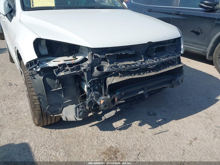 2016 Volkswagen Touareg VIN WVGEF9BP5GD005356 IAAI salvage auction — FRONT END, Salvage (Texas), sold $2,200 on 2026-08-11 (photo 6)