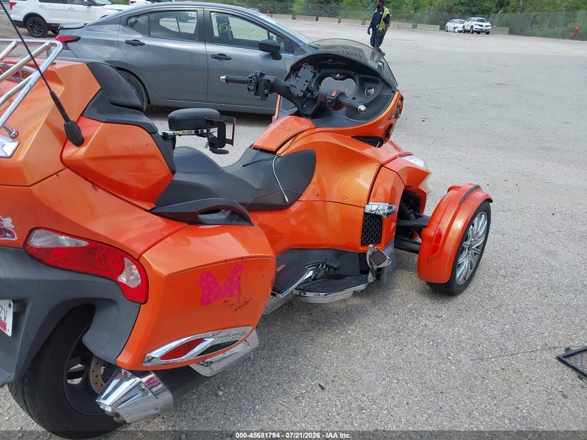 2015 Can-am/ brp Spyder VIN 2BXNBDD20FV005384 IAAI salvage auction — FRONT END, Wait Title, sold $2,850 on 2026-09-01 (photo 4)