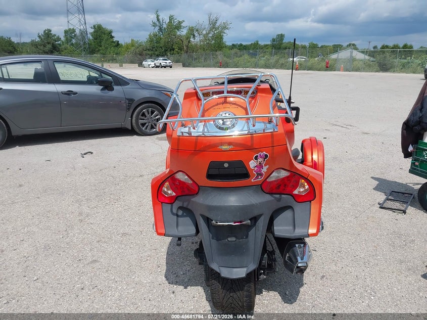 2015 Can-am/ brp Spyder VIN 2BXNBDD20FV005384 IAAI salvage auction — FRONT END, Wait Title, sold $2,850 on 2026-09-01 (photo 6)
