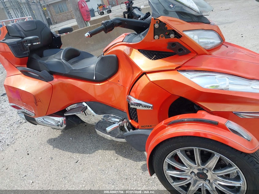 2015 Can-am/ brp Spyder VIN 2BXNBDD20FV005384 IAAI salvage auction — FRONT END, Wait Title, sold $2,850 on 2026-09-01 (photo 8)