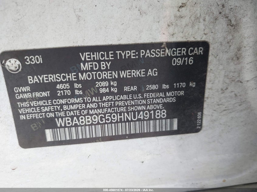2017 BMW 3er VIN WBA8B9G59HNU49188 IAAI salvage auction — REAR END, Wait Title, sold $5,550 on 2026-08-13 (photo 9)