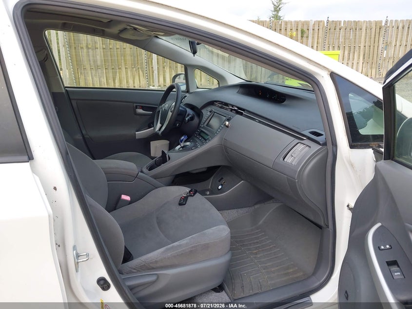 2011 Toyota Prius VIN JTDKN3DU2B5342015 IAAI salvage auction — NORMAL WEAR, Clear (Virginia), sold $1,350 on 2026-07-27 (photo 5)