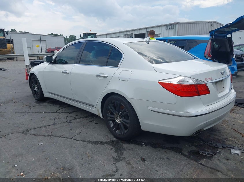 2010 Hyundai Genesis VIN KMHGC4DF8AU070282 IAAI salvage auction — NORMAL WEAR, Clear (Tennessee), sold $25 on 2026-07-30 (photo 3)