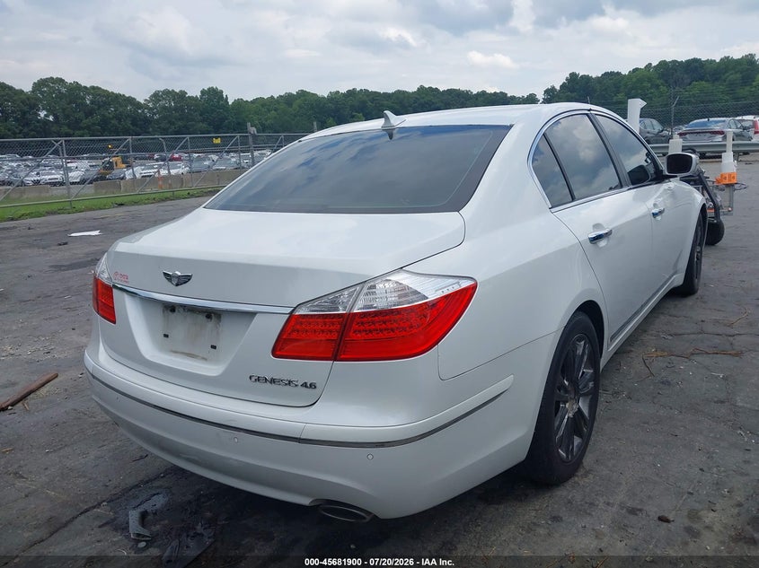 2010 Hyundai Genesis VIN KMHGC4DF8AU070282 IAAI salvage auction — NORMAL WEAR, Clear (Tennessee), sold $25 on 2026-07-30 (photo 4)