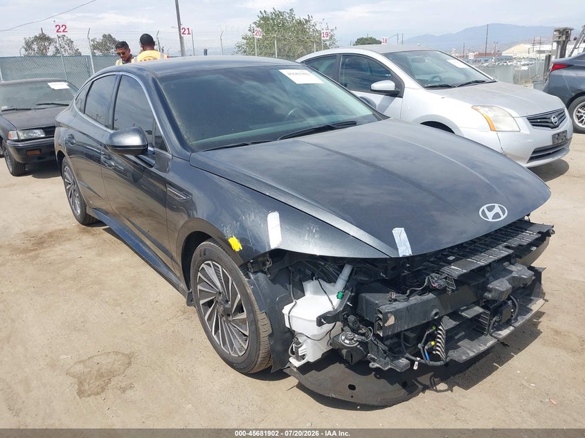2025 Hyundai Sonata VIN KMHL34JJ1SA115802 — IAAI salvage auction photo