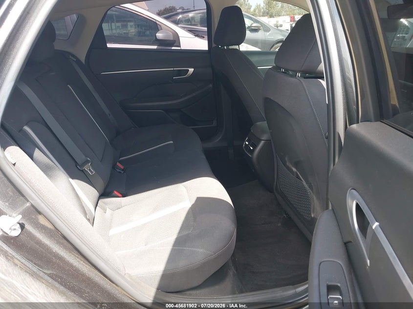 2025 Hyundai Sonata VIN KMHL34JJ1SA115802 IAAI salvage auction — FRONT & REAR, Clear - Dealer Only (California), sold $11,500 on 2026-08-19 (photo 8)