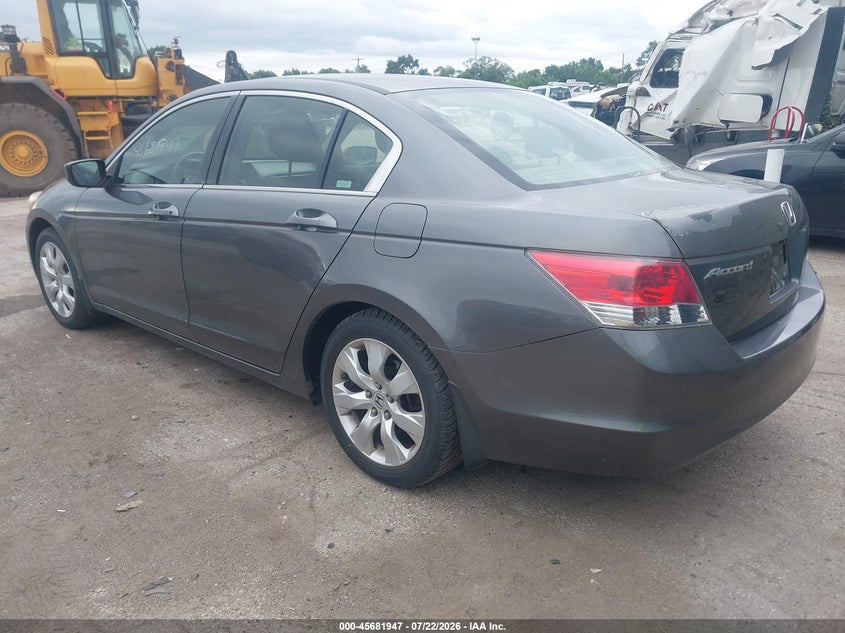 2008 Honda Accord VIN JHMCP26748C027879 IAAI salvage auction — NORMAL WEAR, Clear (Indiana), sold $3,450 on 2026-07-28 (photo 3)