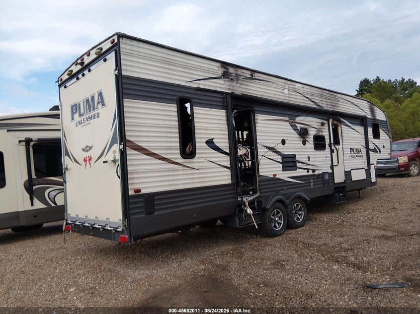 2016 Puma Other VIN 4X4FPTM2XGP059054 IAAI salvage auction — INTERIOR BURN, Salvage (Mississippi), sold $25 on 2026-09-16 (photo 4)