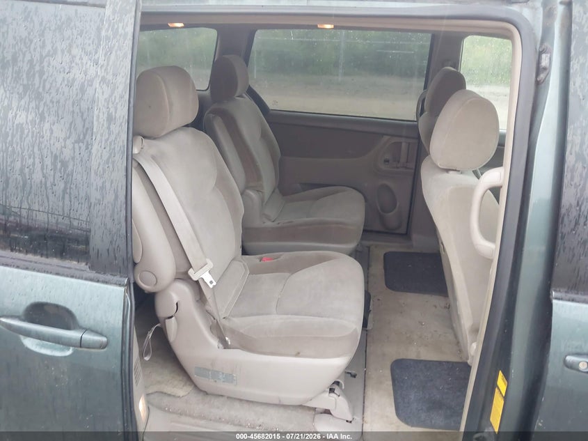 2004 Toyota Sienna VIN 5TDBA23C04S009887 IAAI salvage auction — NORMAL WEAR, Clear (Pennsylvania), sold $175 on 2026-07-28 (photo 8)