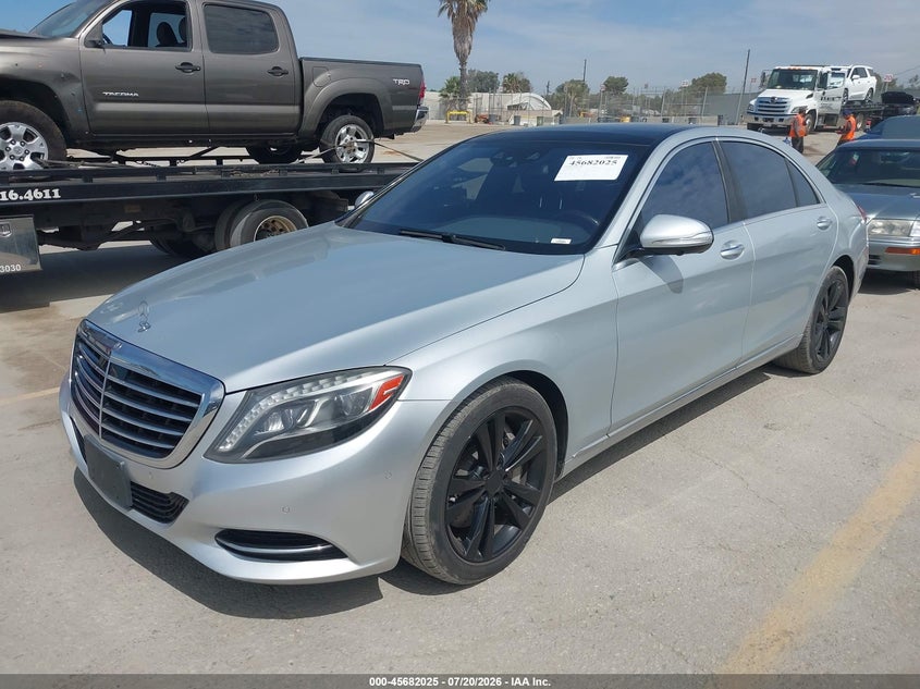 2014 Mercedes-benz S-klasse VIN WDDUG8CB5EA055933 IAAI salvage auction — UNKNOWN, Clear (Indiana), sold $625 on 2026-07-29 (photo 2)